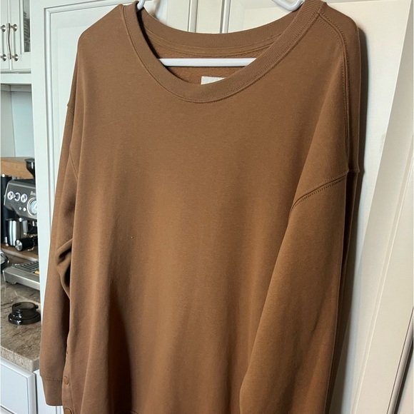 Abercrombie & Fitch Sweaters - Abercrombie & Fitch Tan Crew Neck Sweatshirt Women’s Large